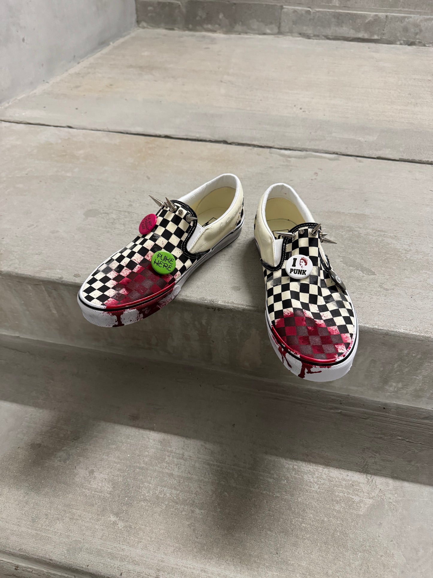 NOCTURNAL RAGER SLIP-ON VANS